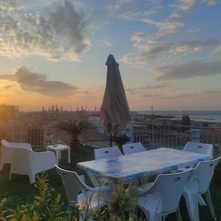 Apartmán La Terrazza Falconara Marittima Exteriér fotografie