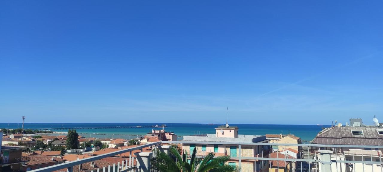 Apartmán La Terrazza Falconara Marittima Exteriér fotografie