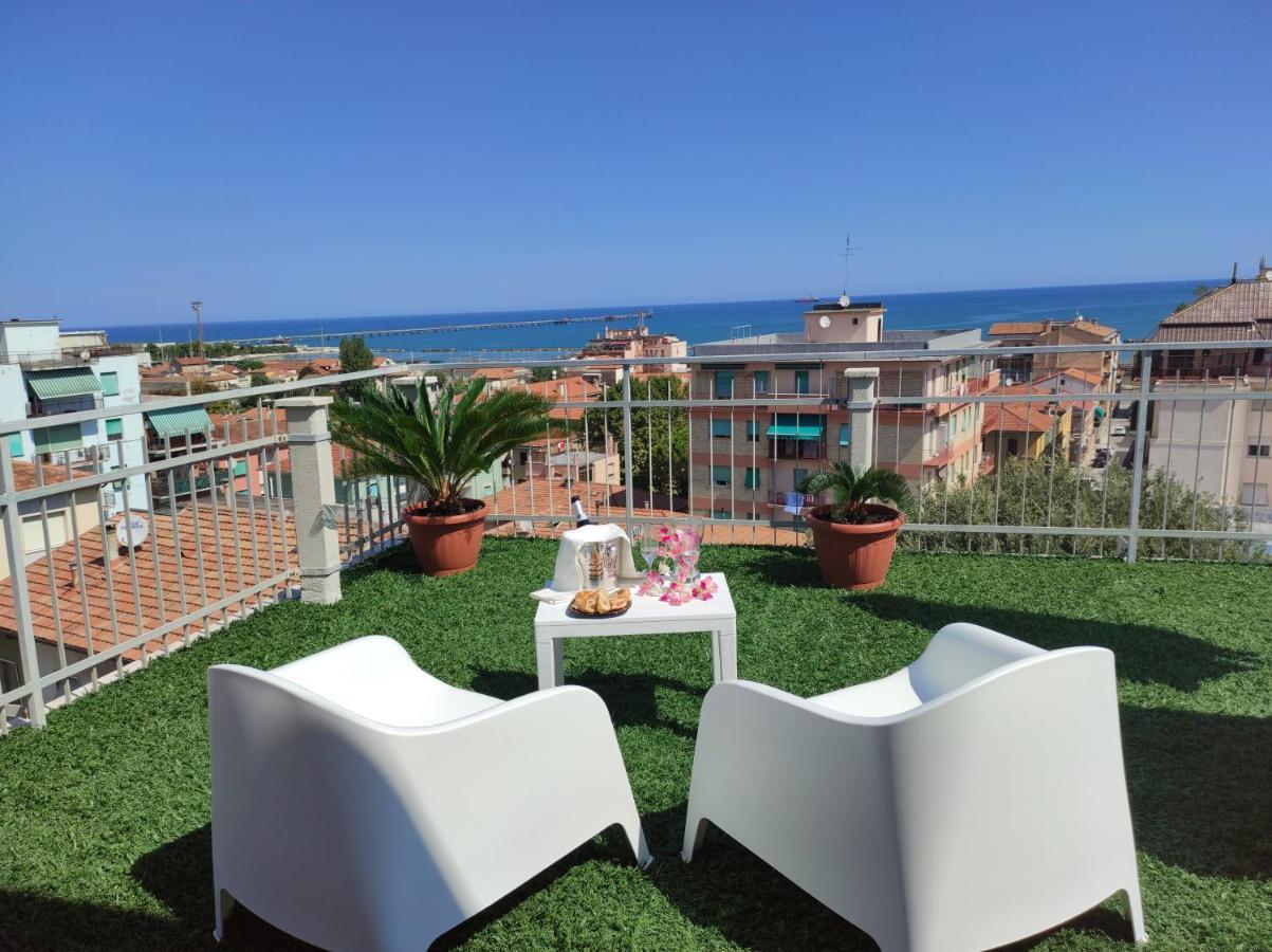 Apartmán La Terrazza Falconara Marittima Exteriér fotografie